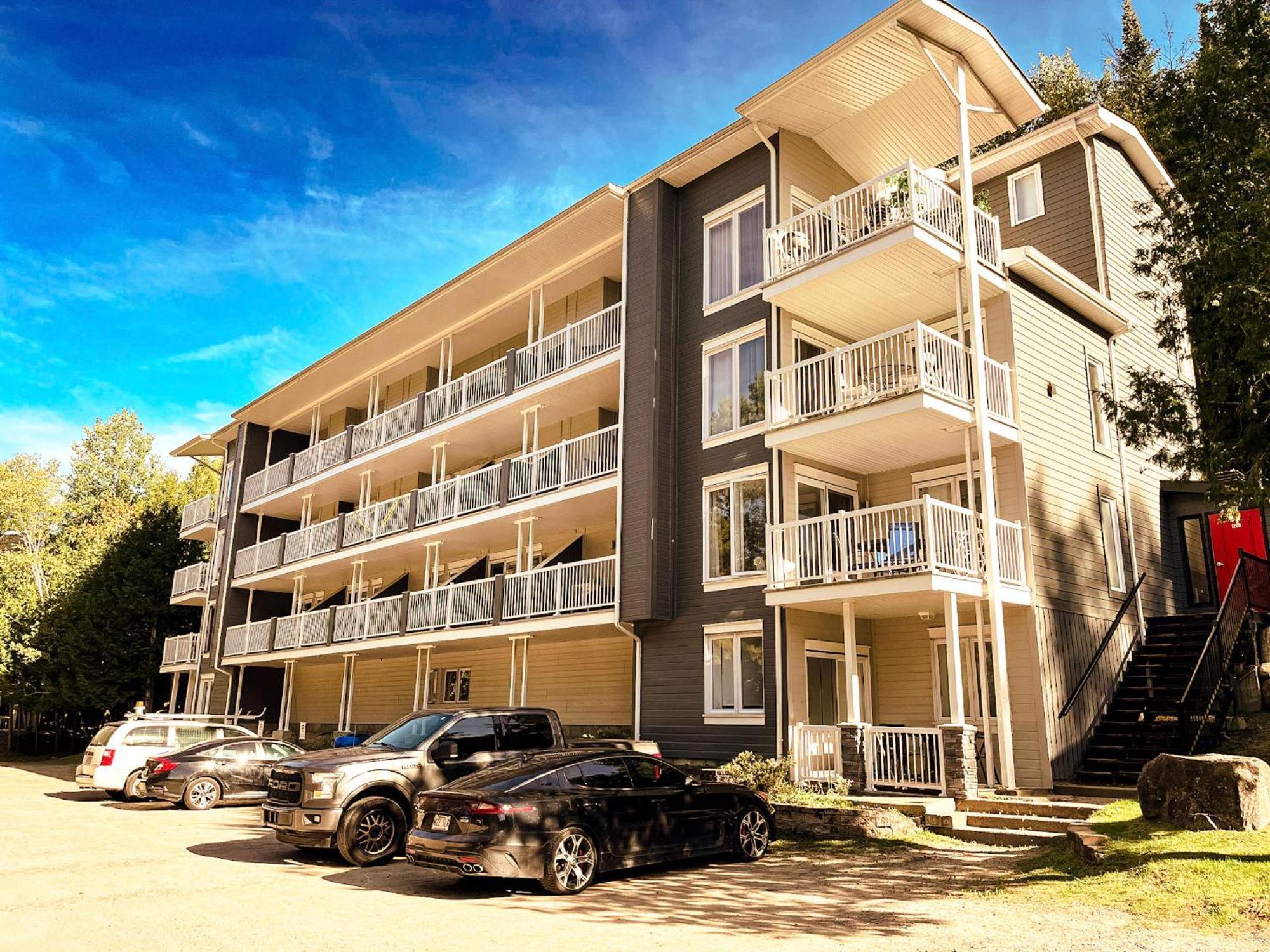Condo Moderne, Escapade Vacance, Vue Sur Montagnes Exterior photo