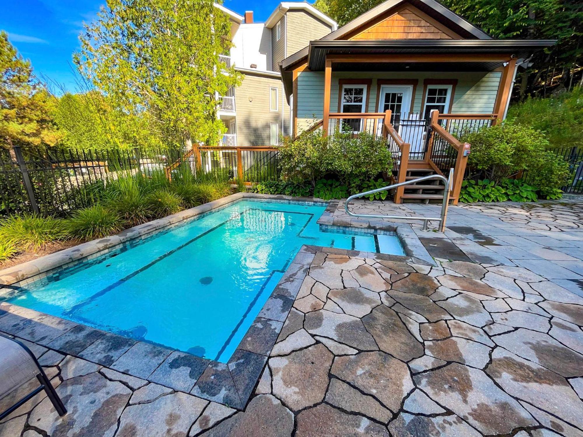 Condo Moderne, Escapade Vacance, Vue Sur Montagnes Exterior photo