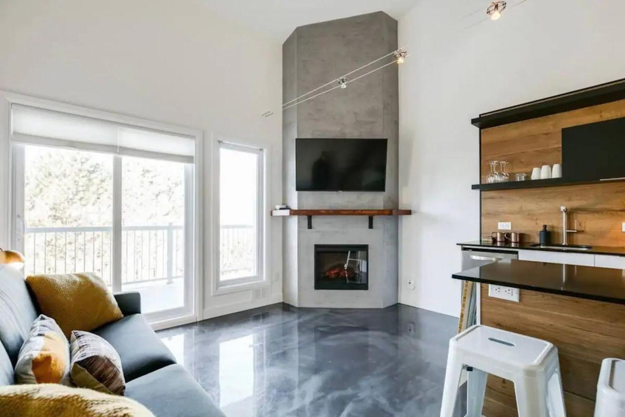Condo Moderne, Escapade Vacance, Vue Sur Montagnes Exterior photo